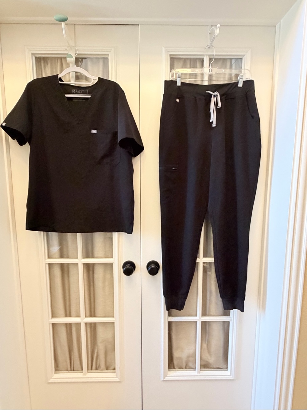 Black Women’s Figs Scrub Set XL Top w/ LARGE TALL Zamora Joggers EUC